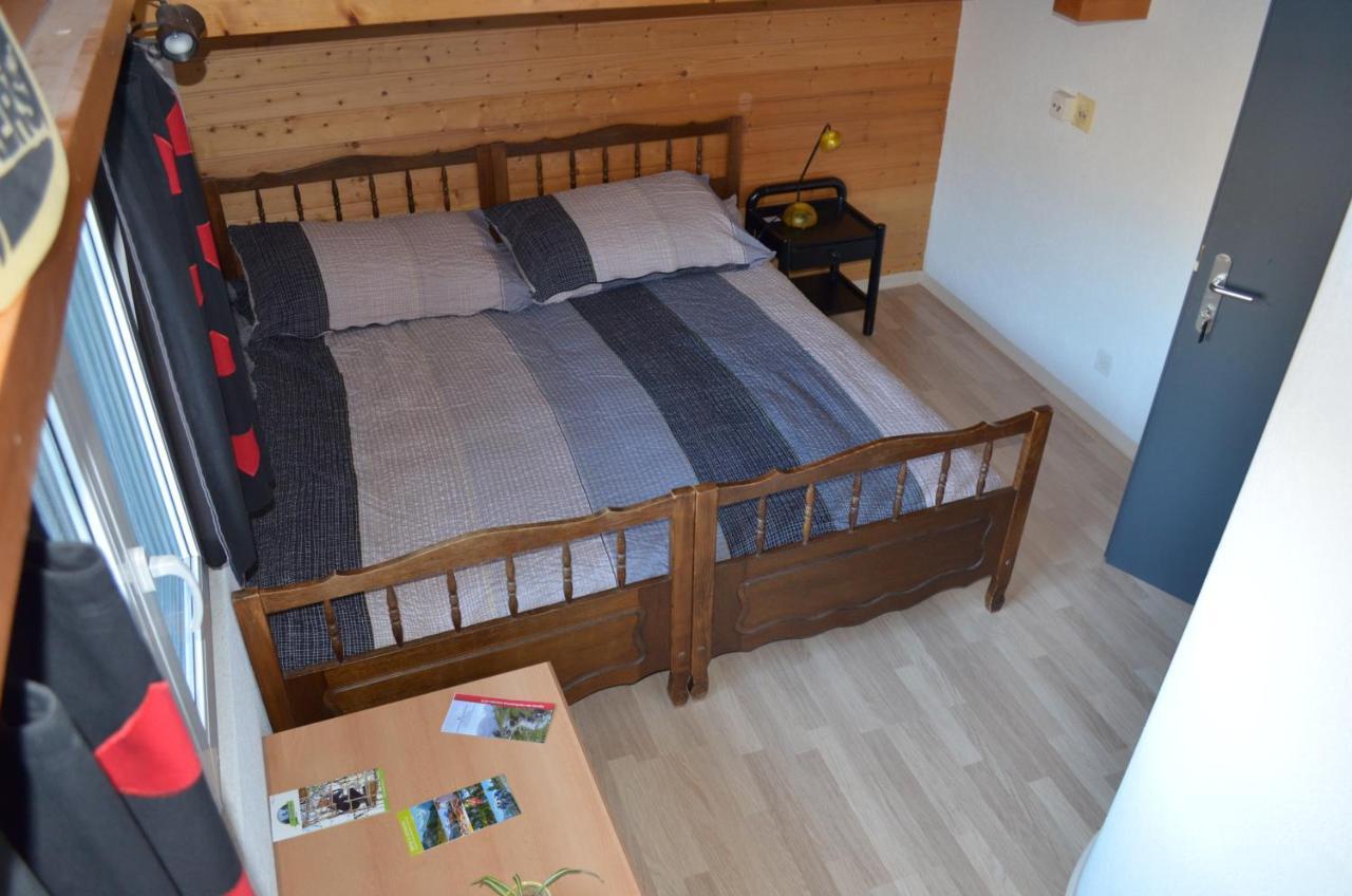 Logement chez l'habitant étage indépendant Grône Extérieur photo